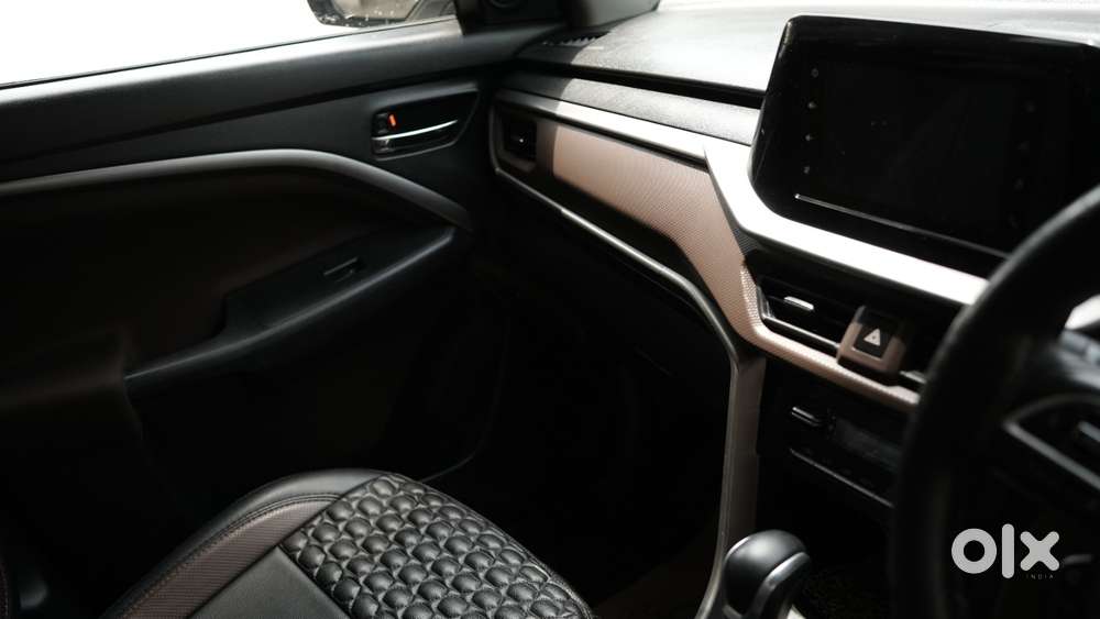 Maruti Suzuki Brezza 1.5 Zxi At Smart Hybrid, 2022, Petrol