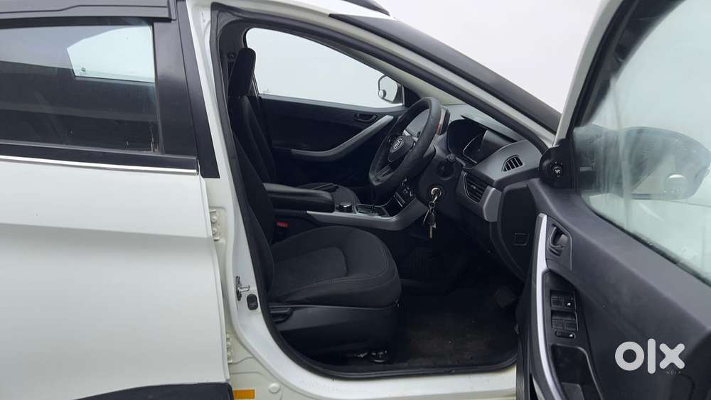 Tata Nexon 1.2 Revotron Xma Amt (s), 2022, Petrol