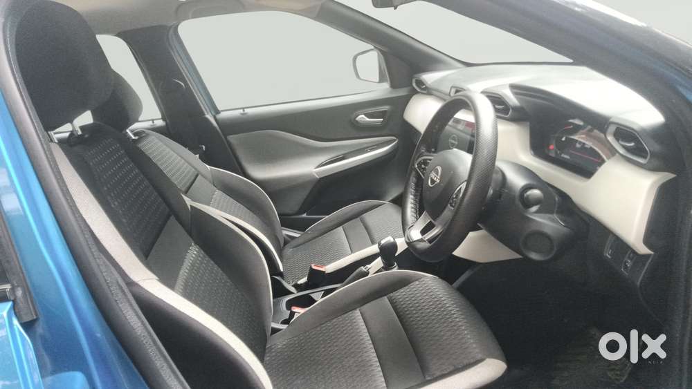 Nissan Magnite 1.0 Xv, 2023, Petrol