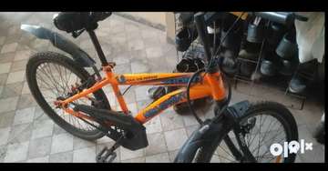 Hero sprint outlet cycle orange colour