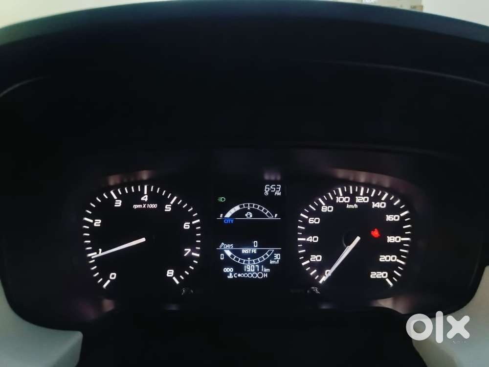 Tata Punch, 2022, Petrol