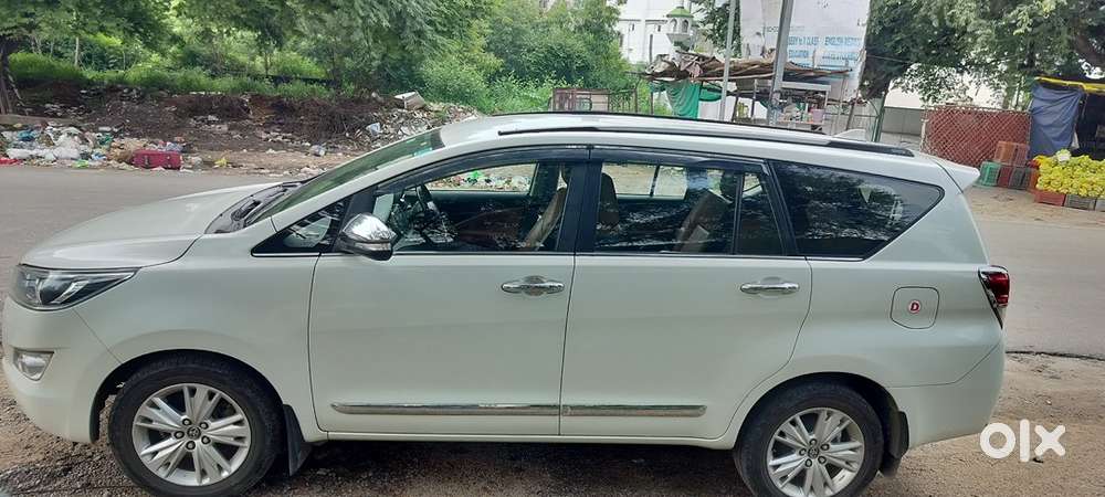 Toyota Innova Crysta 2016 Diesel 150000 Km Driven