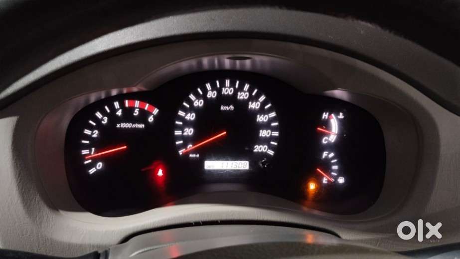 Toyota Innova 2004-2011 2.5 V Diesel 8-seater, 2011, Diesel