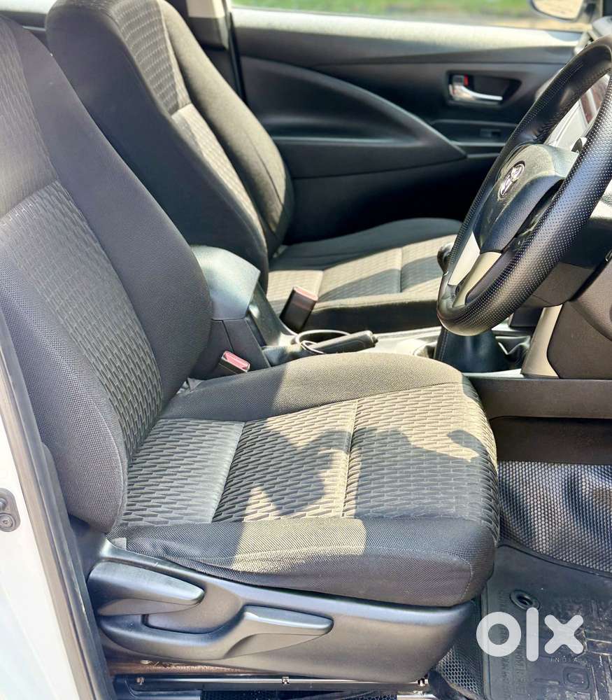 Toyota Innova Crysta 2.4 G Mt, 2017, Diesel