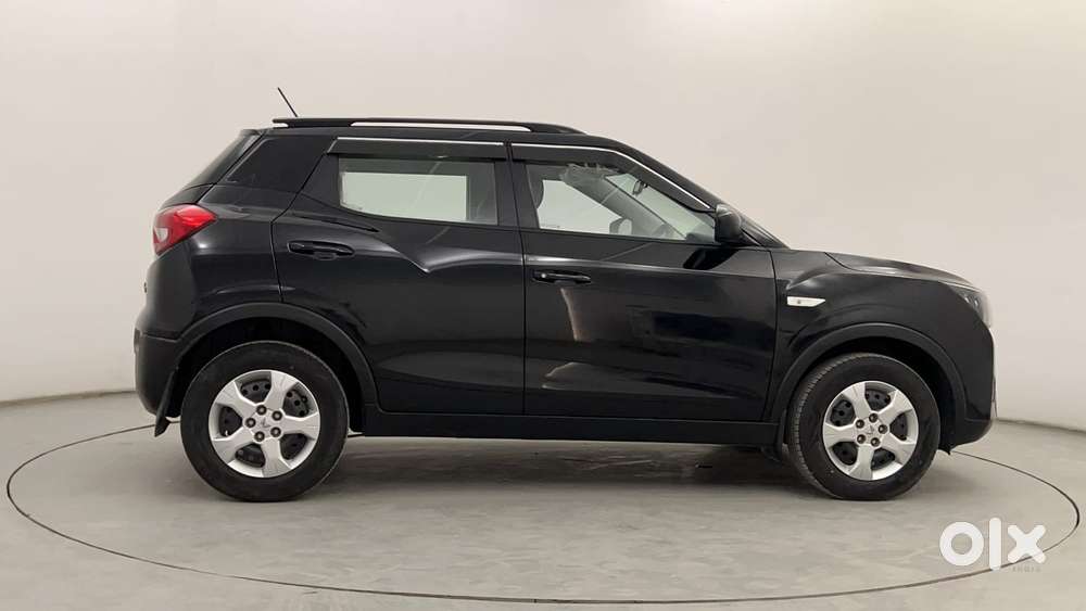 Mahindra Xuv300 W6, 2023, Petrol