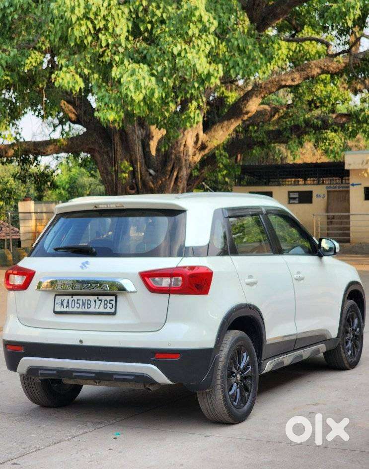 Maruti Suzuki Brezza 1.5 Zxi Smart Hybrid, 2020, Petrol
