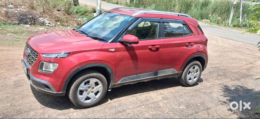 Venue Car  8.5lac Only