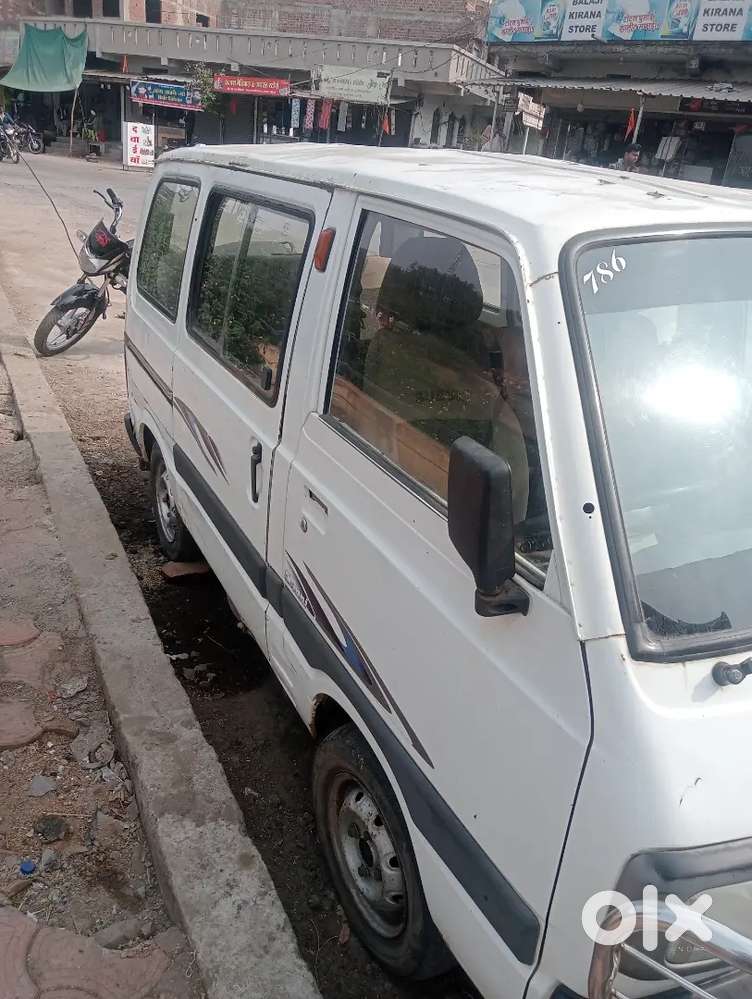 Maruti Suzuki Omni 2011 Petrol