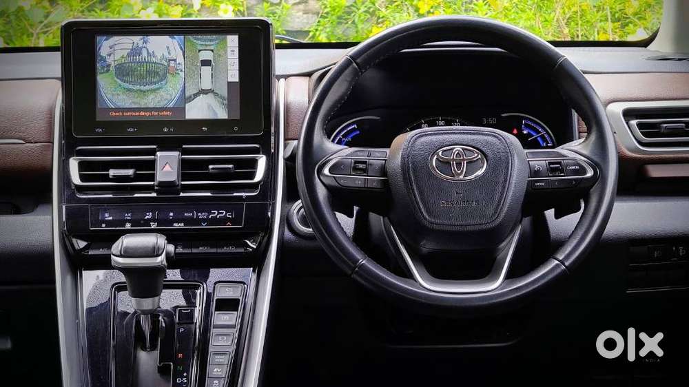 Toyota Innova Hycross 2.0 Vx Hybrid 8 Str, 2023, Petrol
