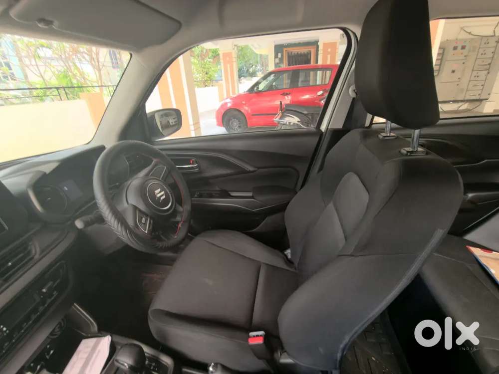 Swift Vxi O Amt In Brand New Condition 6 Months Old