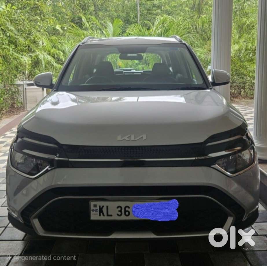 Kia Carens, 2022, Petrol