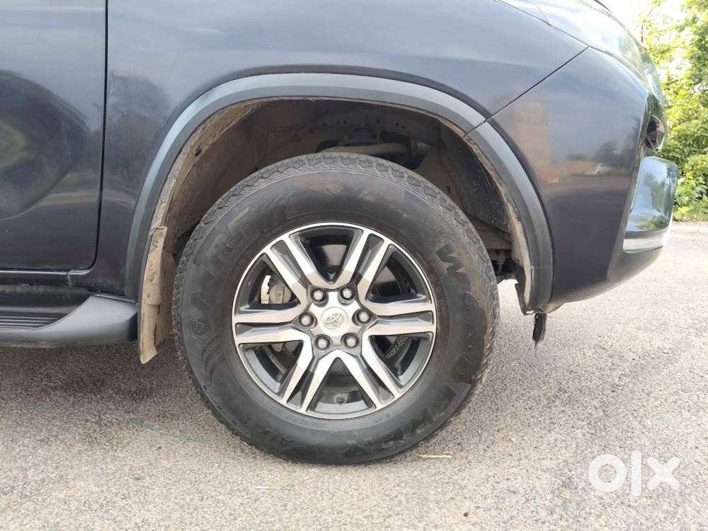 Toyota Fortuner 4x2 At 2.8 Diesel, 2022, Diesel