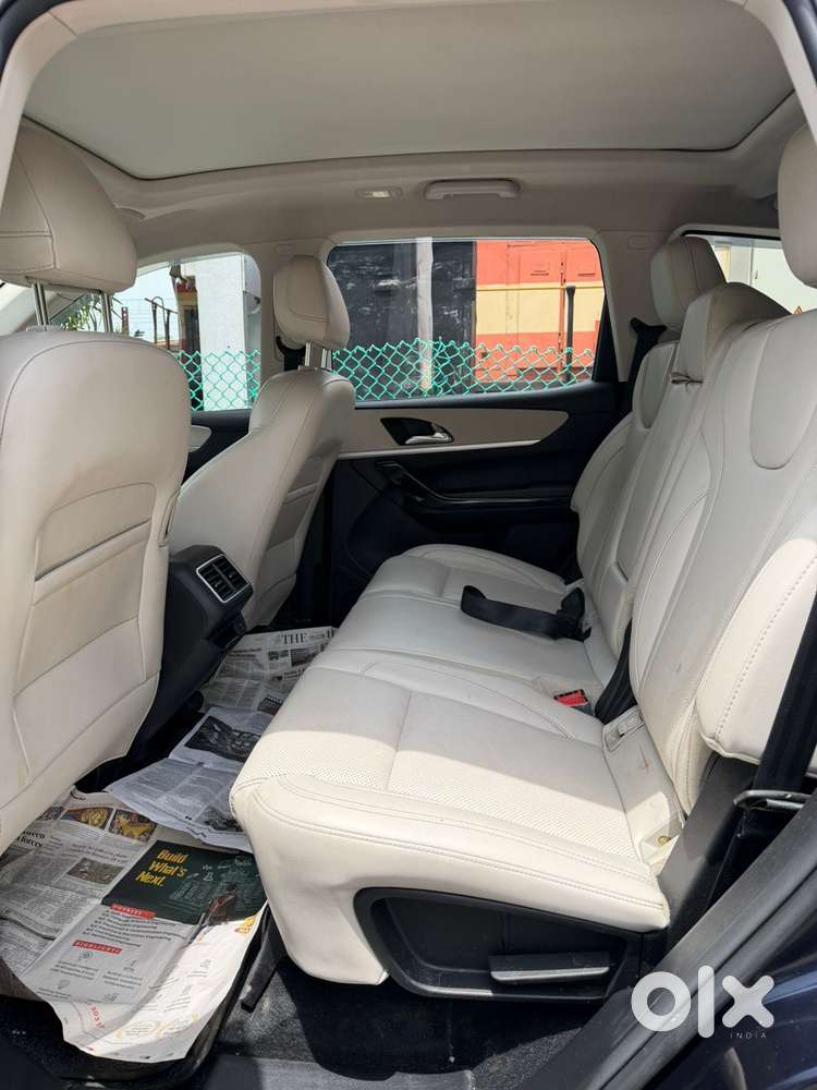 Mahindra Xuv700 2.2 Ax 7 Diesel Mt Luxury Pack Str, 2023, Diesel