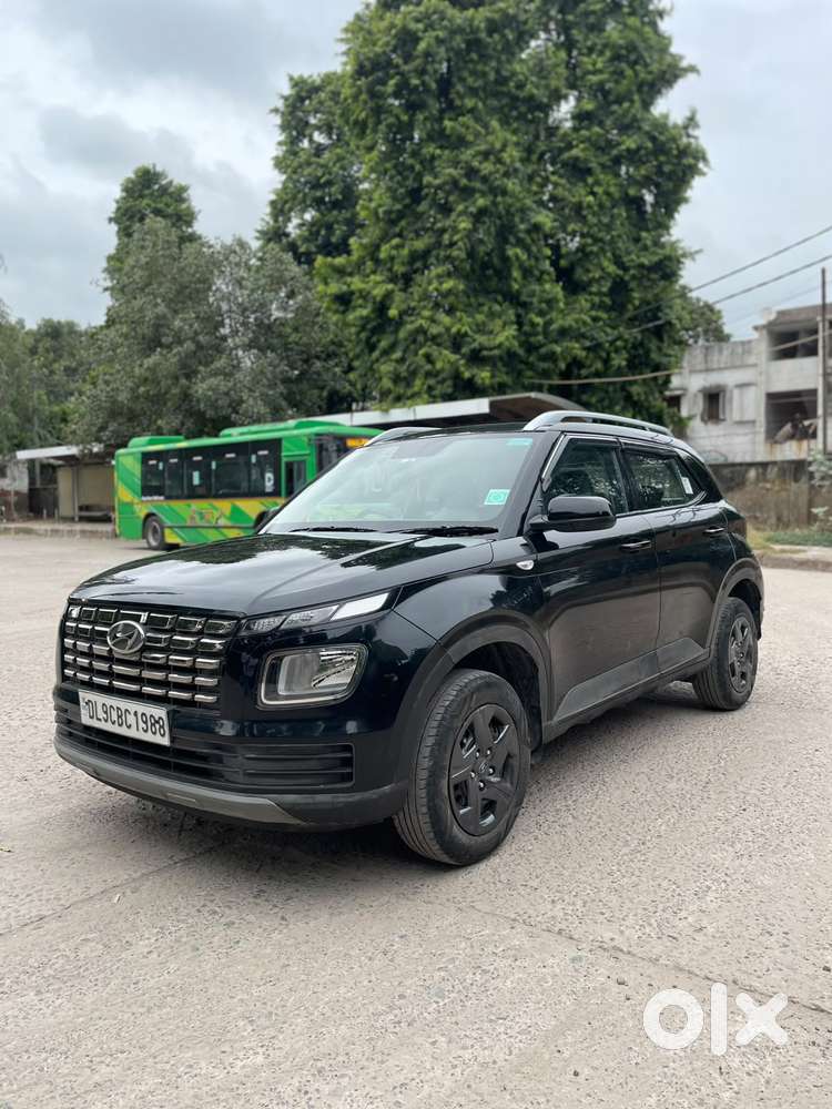 Hyundai Venue 1.2 S Plus, 2023, Petrol