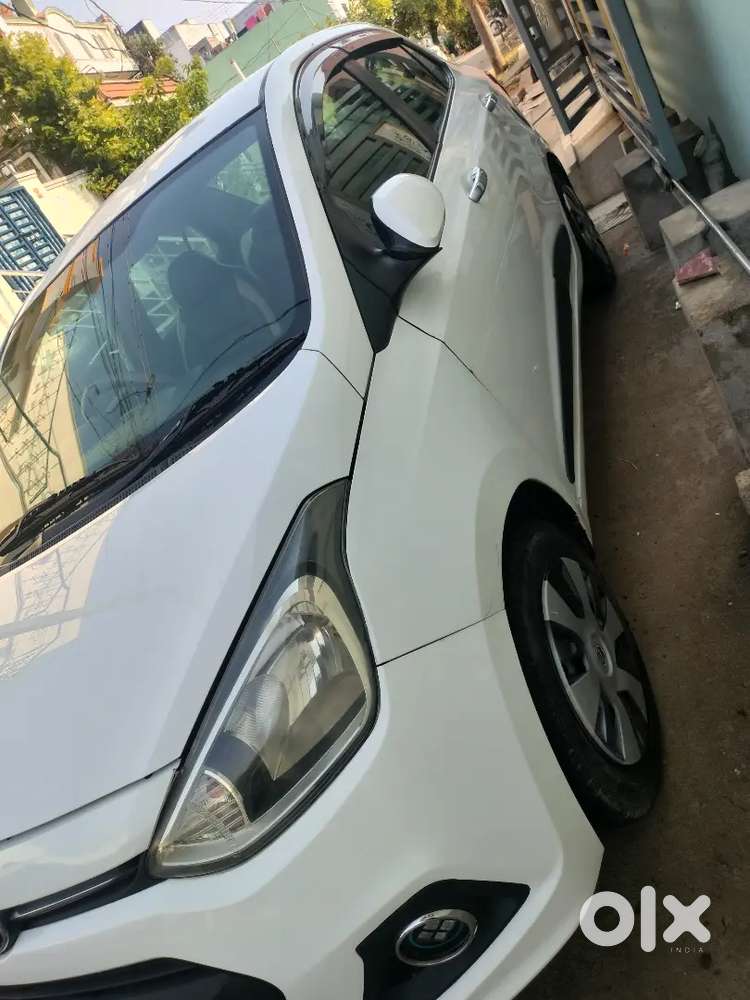Hyundai Xcent 2015 Diesel 150000 Km Driven