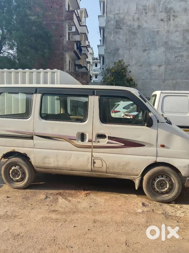 Maruti Suzuki Eeco 2011 Cng & Hybrids 200000 Km Driven