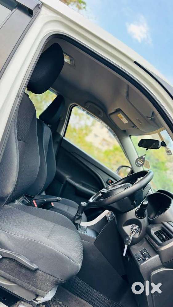 Maruti Suzuki Brezza 1.5 Vxi Smart Hybrid, 2023, Petrol