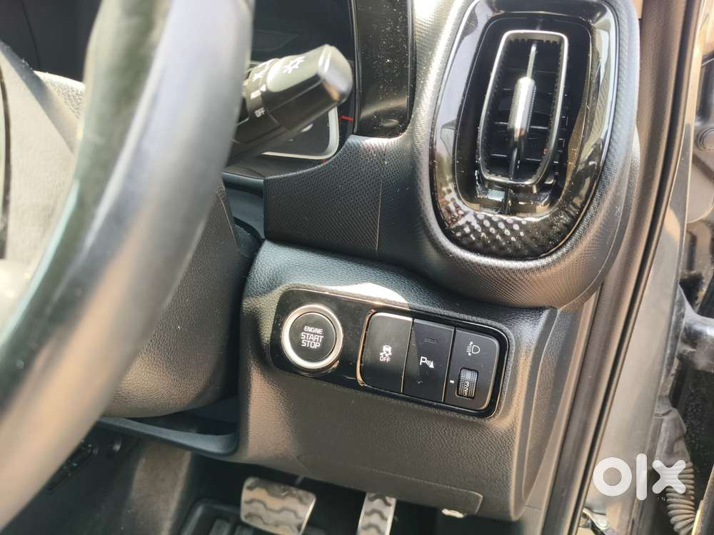 Kia Sonet Aurochs Edition 1.0 Petrol 7dct, 2020, Petrol