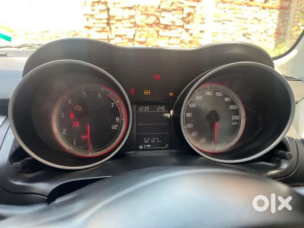 Maruti Suzuki Swift 2023 Petrol Automatic