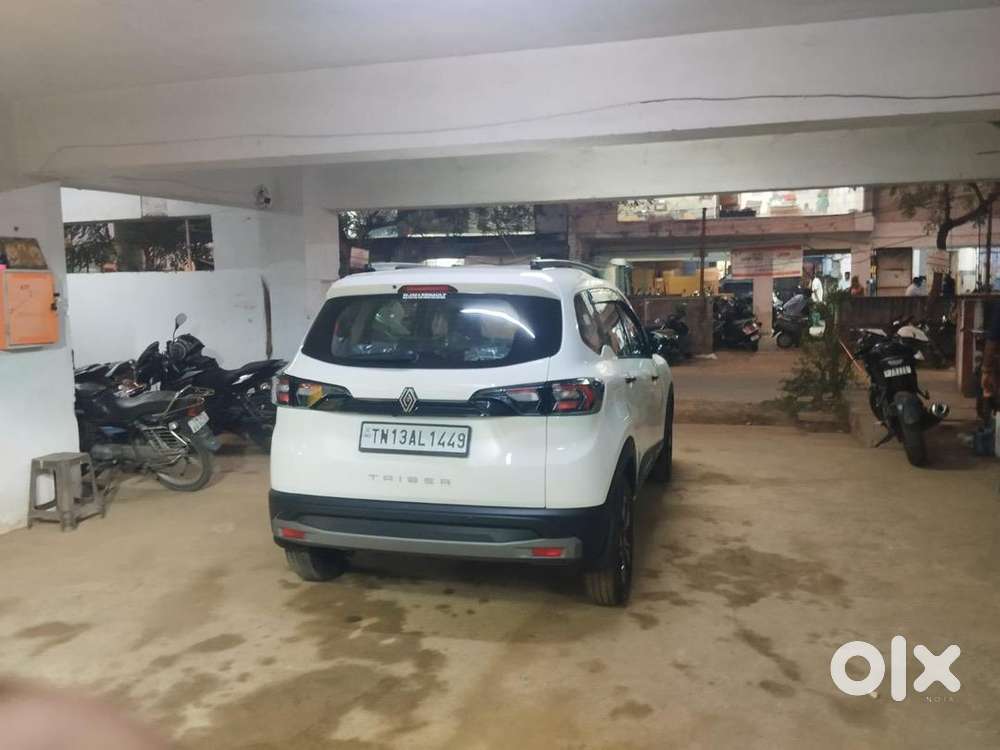 Renault Triber 2025 Cng & Hybrids Well Maintained