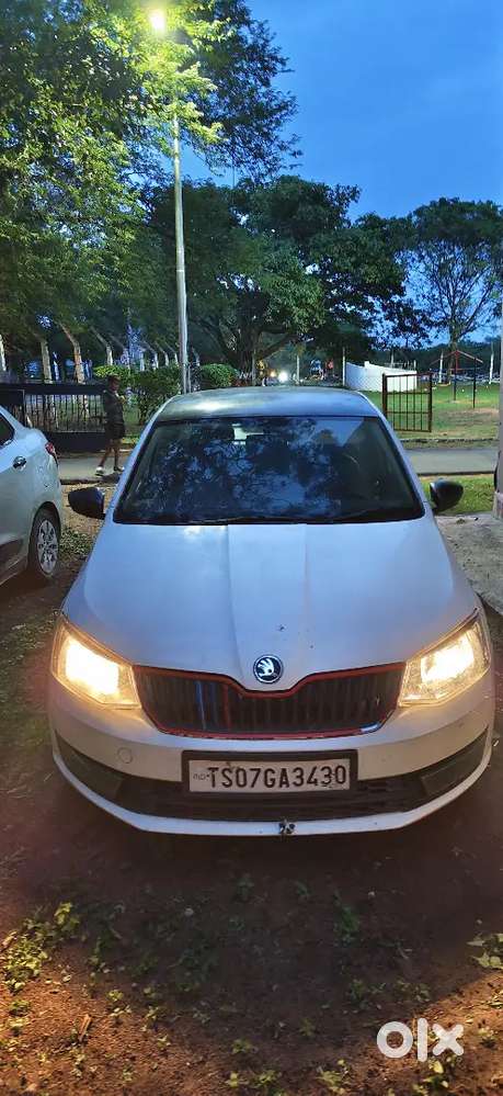 Skoda Rapid Elegance 2017 Car