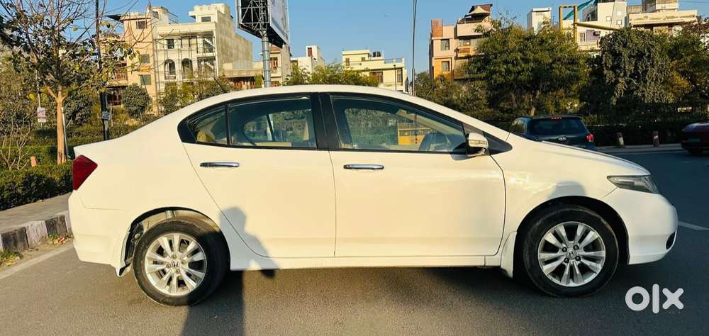 Honda City 2011-2013 V At Exclusive, 2013, Petrol