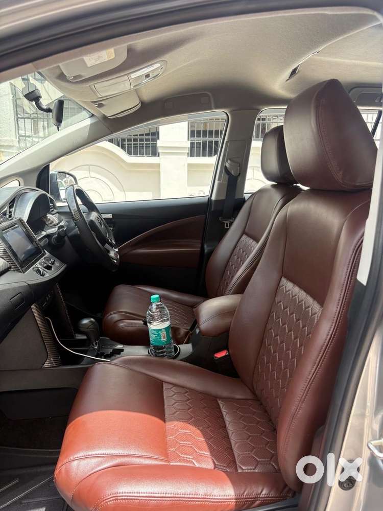 Innova Crysta G
