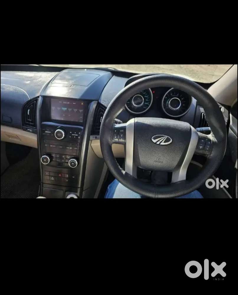 Mahindra Xuv 500 W10 Model Power Seat