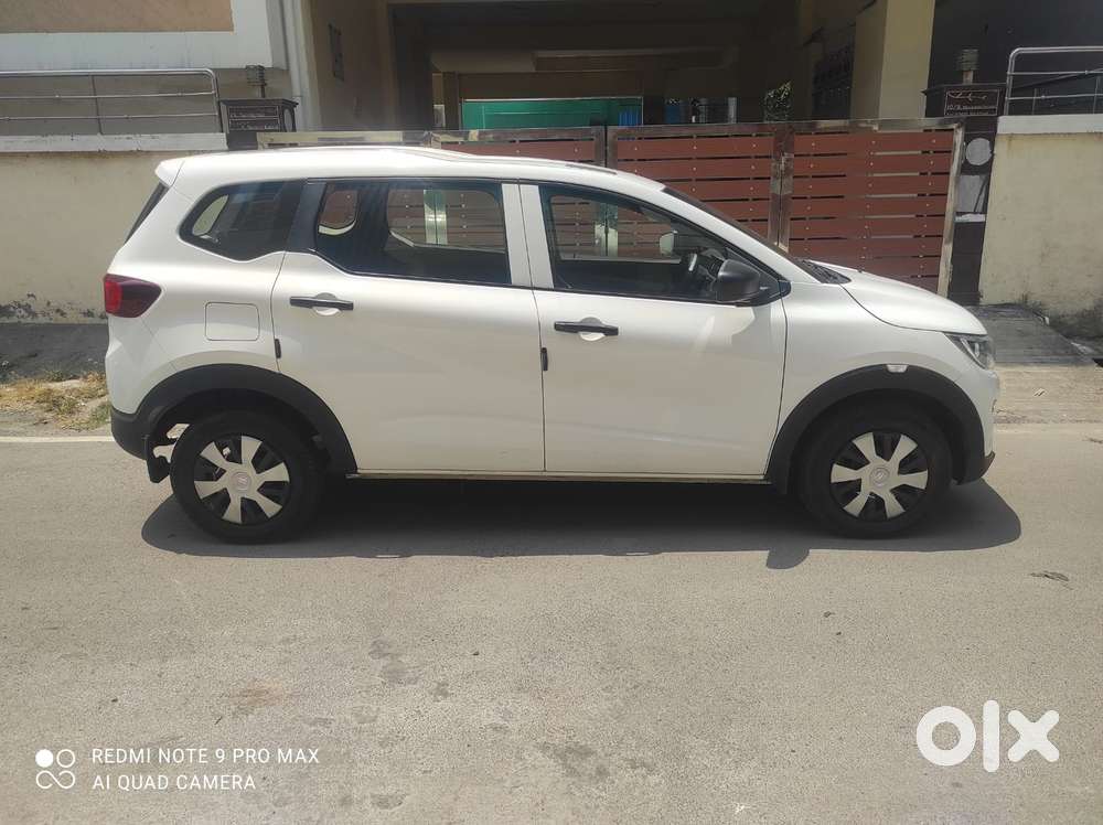 Renault Triber 1.0 Rxe, 2022, Petrol