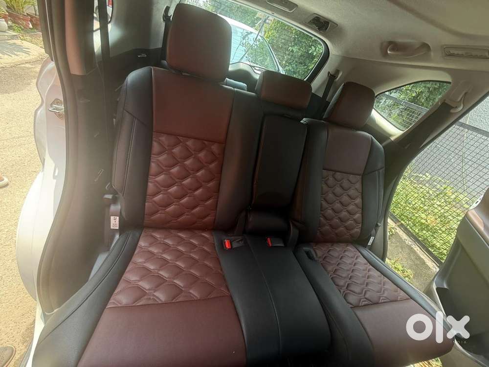 Toyota Innova Hycross 2025 Variant Petrol Automatic
