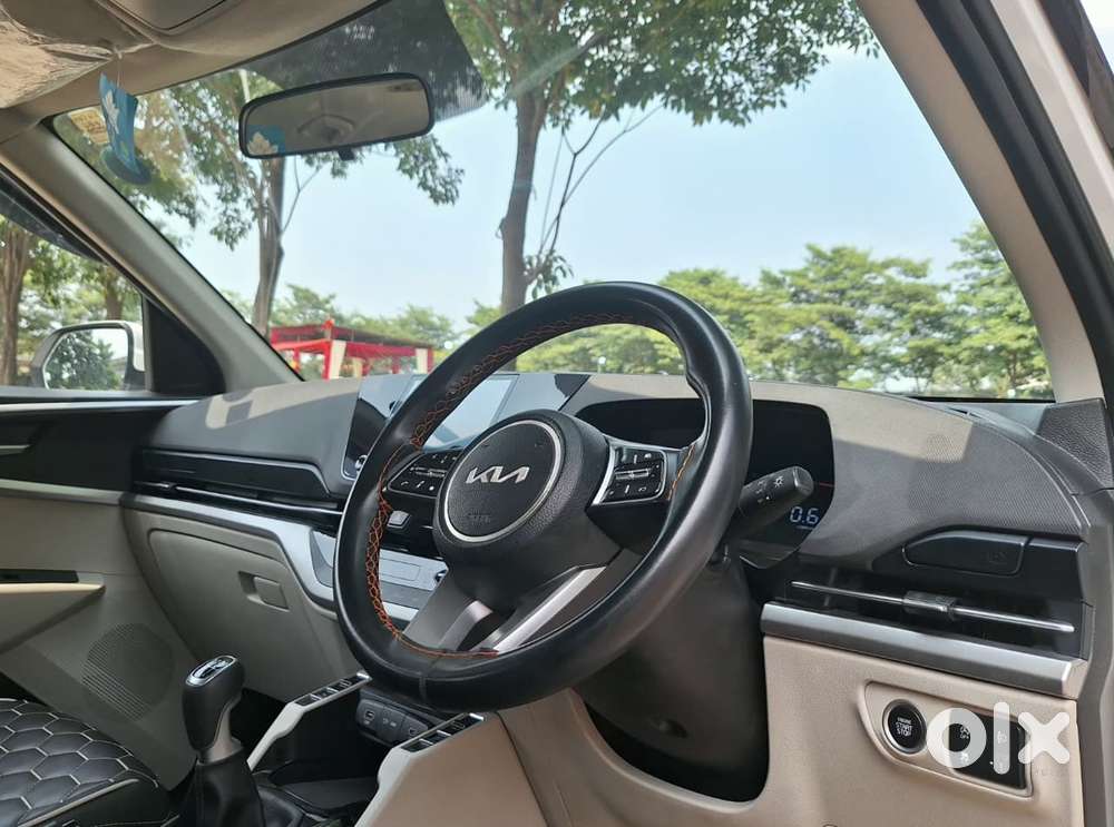 Kia Carens 1.5 Prestige 7 Str, 2024, Petrol