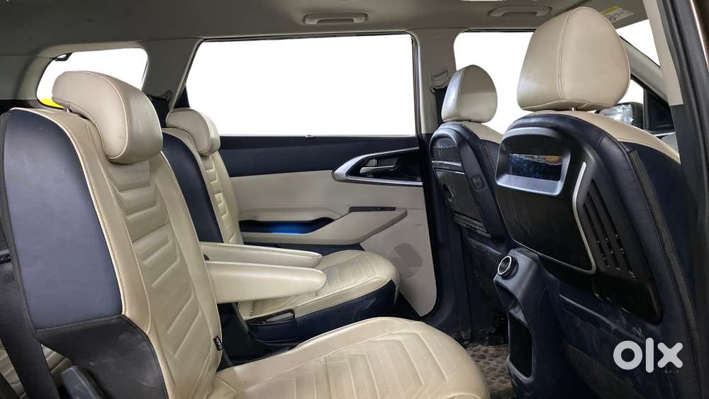 Kia Carens 1.4 Luxury Plus 6 Str, 2022, Petrol