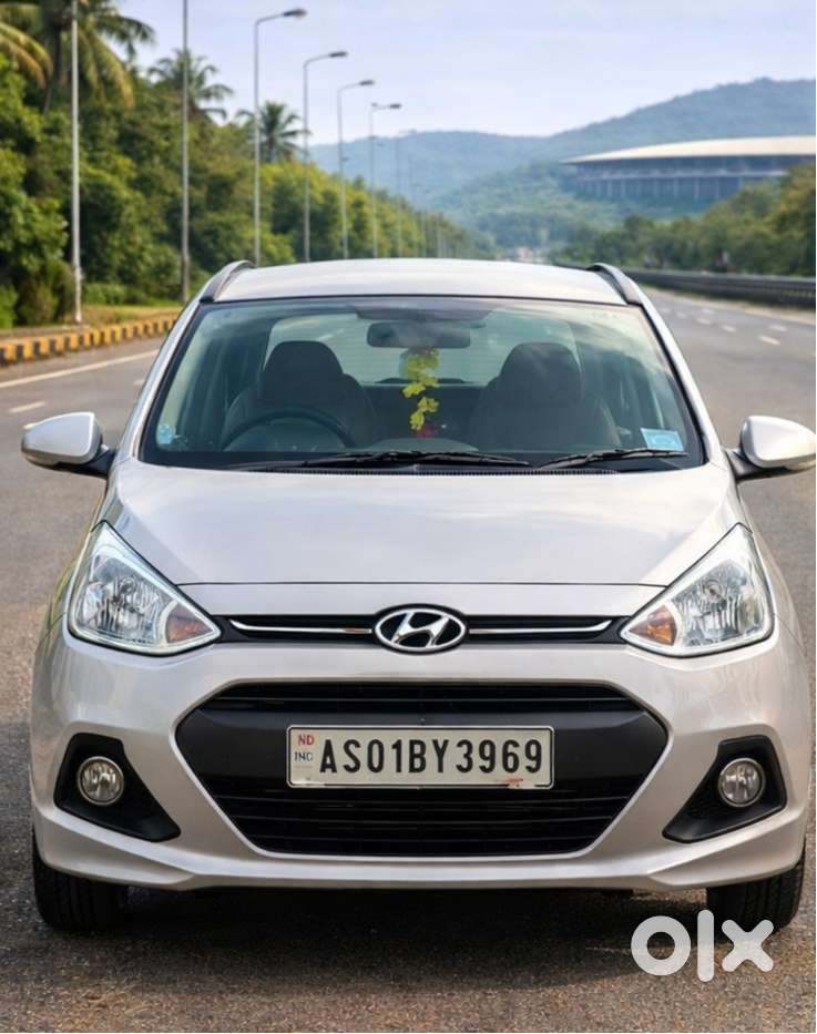 Grand I10 Sportz ( Brand New Condition )