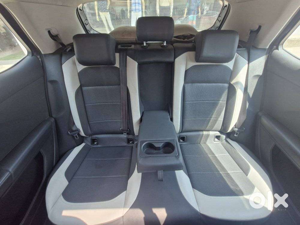 Volkswagen Taigun 1.0 Tsi Topline At, 2023, Petrol