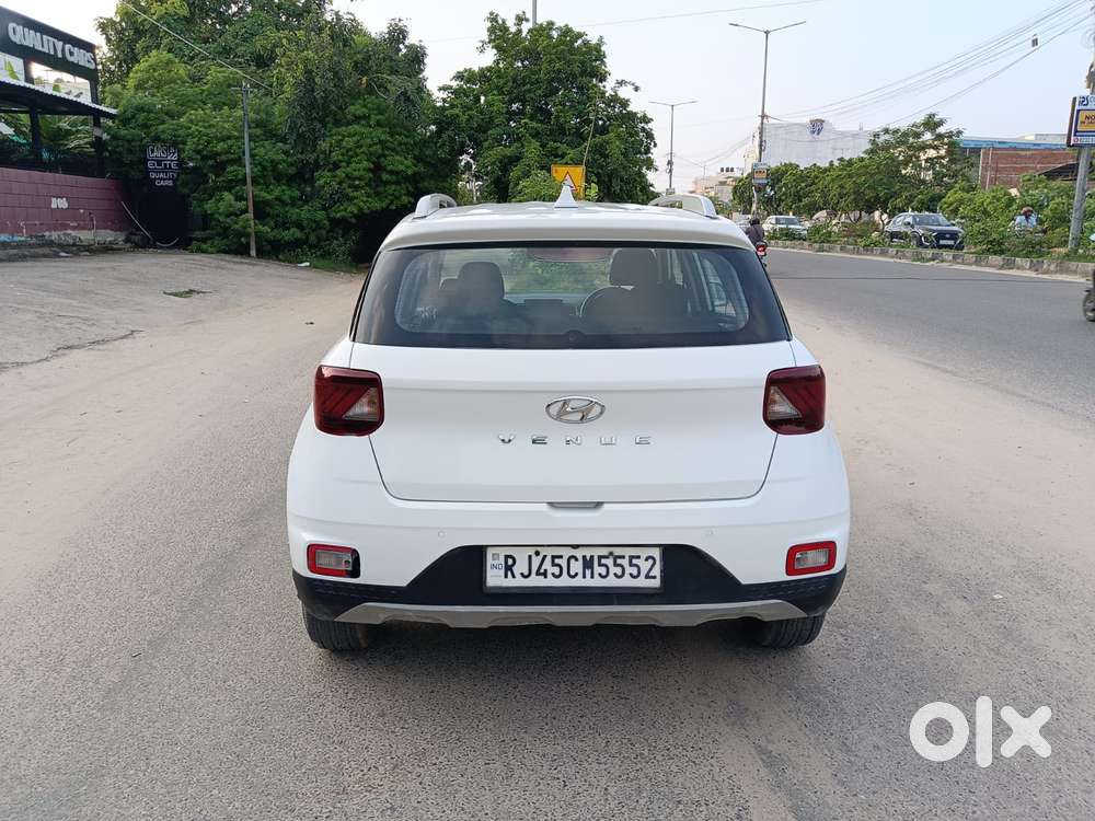 Hyundai Venue 1.2 S Plus, 2020, Petrol