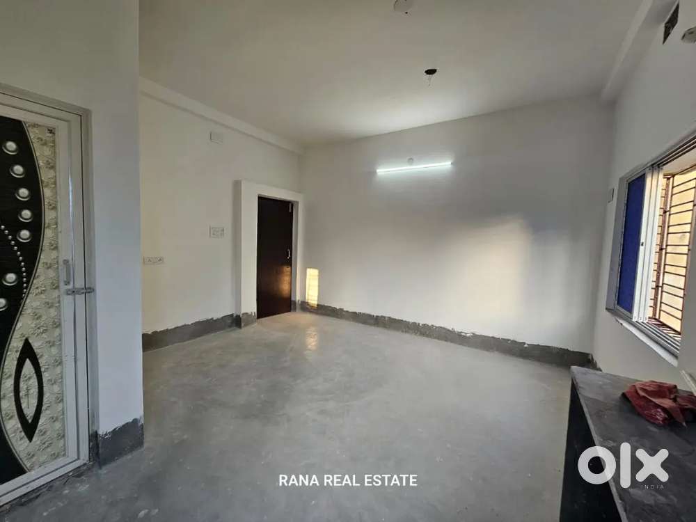 Fully restriction free 1st floor 1Rk separate No owner house for rent.