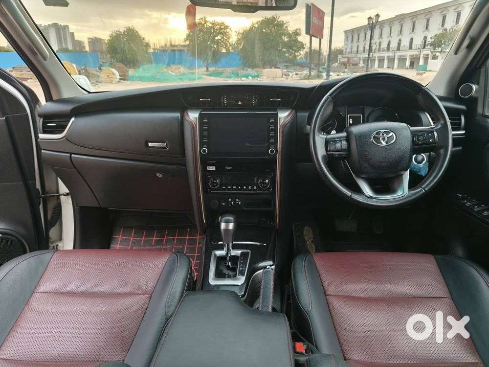 Toyota Fortuner Legender 4x2 At 2.8, 2025, Diesel