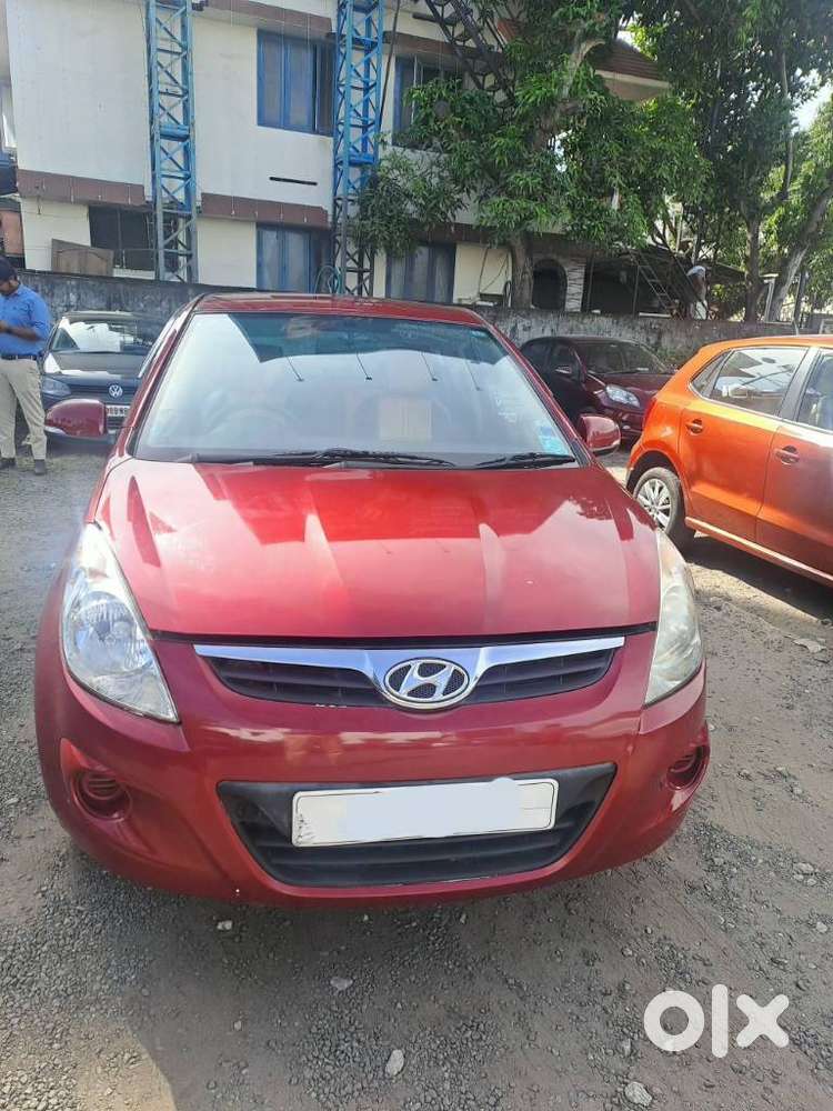Hyundai I20 Sportz Petrol, 2011, Petrol