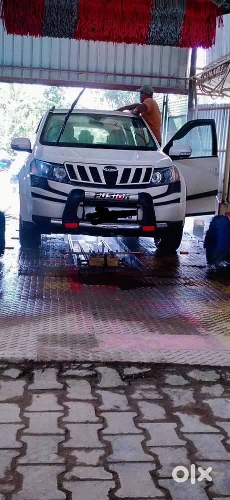 Mahindra Xuv500 Diesel Automatic 2015 Model