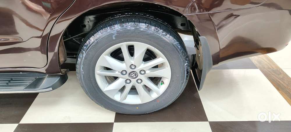 Toyota Innova Crysta 2.4 V 7 Str, 2017, Diesel