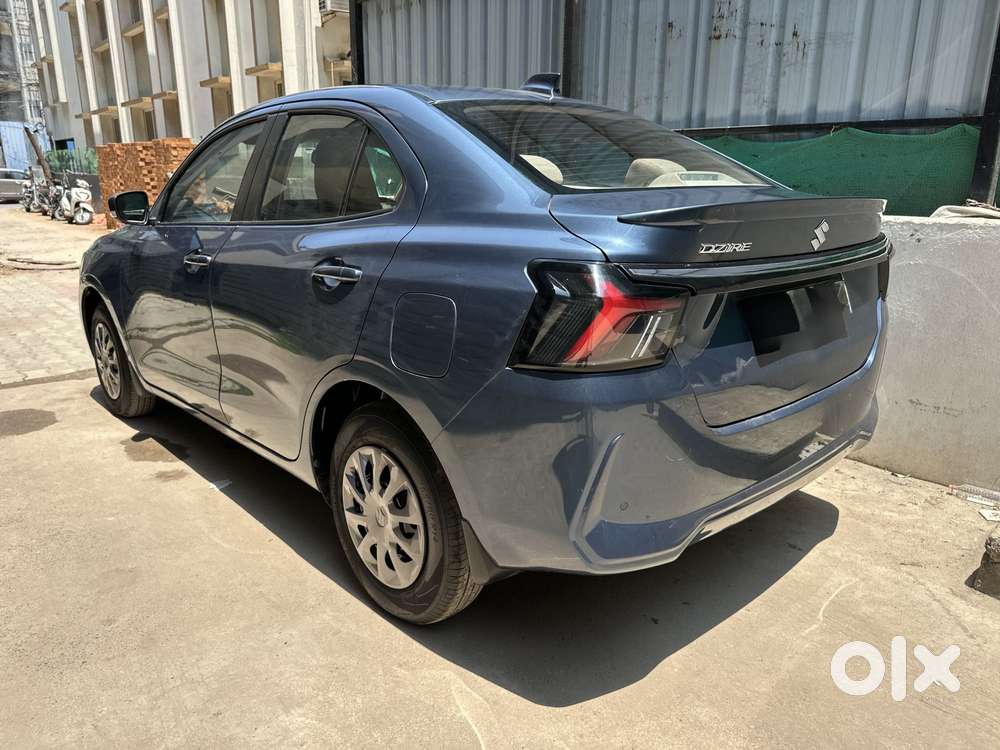 Maruti Suzuki Swift Dzire Vxi(o) Amt, 2025, Petrol