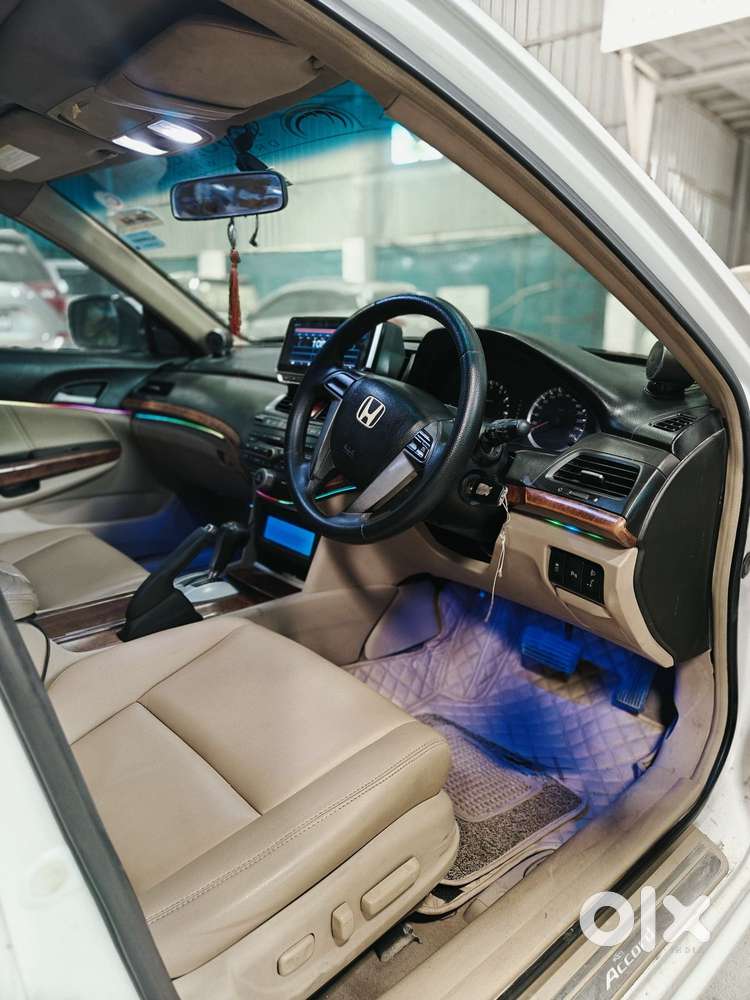 Honda Accord 2.4 Elegance Automatic, 2011, Petrol