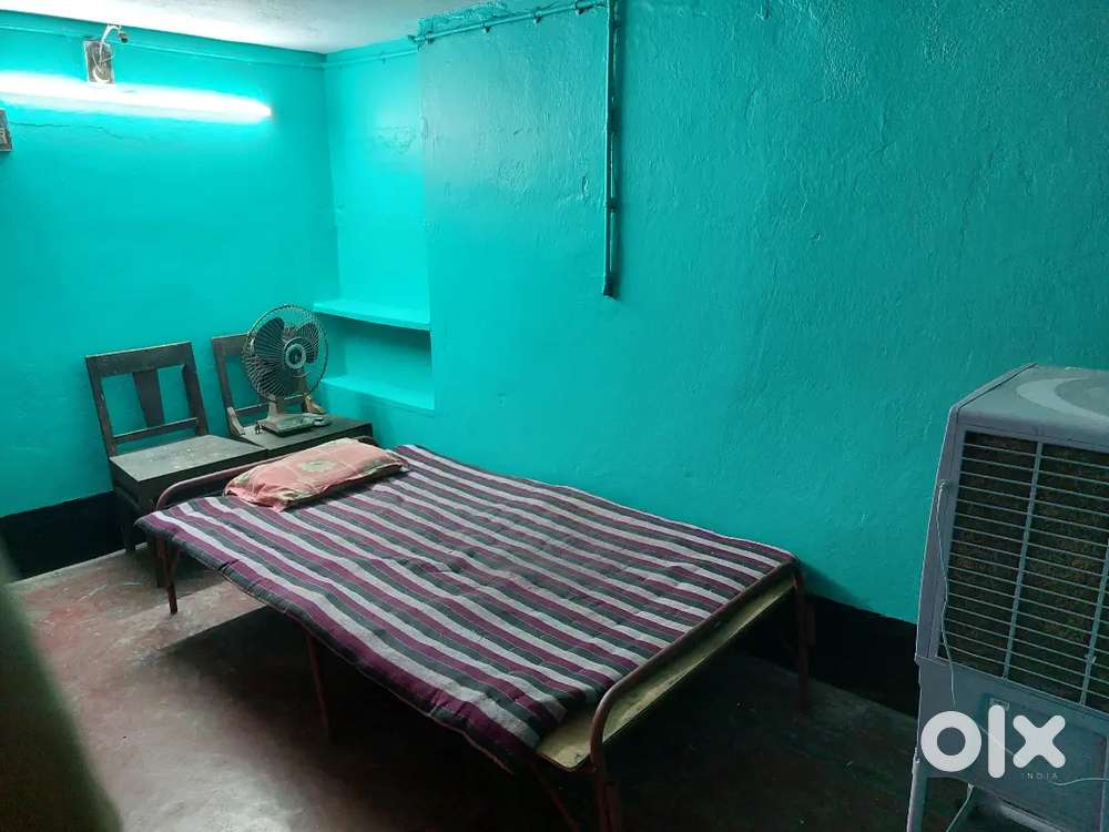 Furnished Single Room With Attached Bathroom for rent