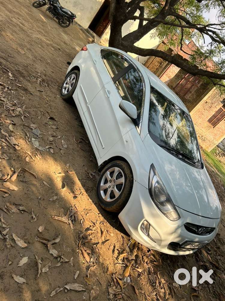 Hyundai Fluidic Verna 2012 Diesel 100000 Km Driven