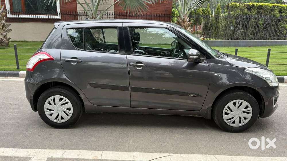 Maruti Suzuki Swift Vxi Abs Bsiv, 2017, Petrol