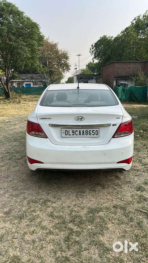Hyundai Verna Petrol 2015