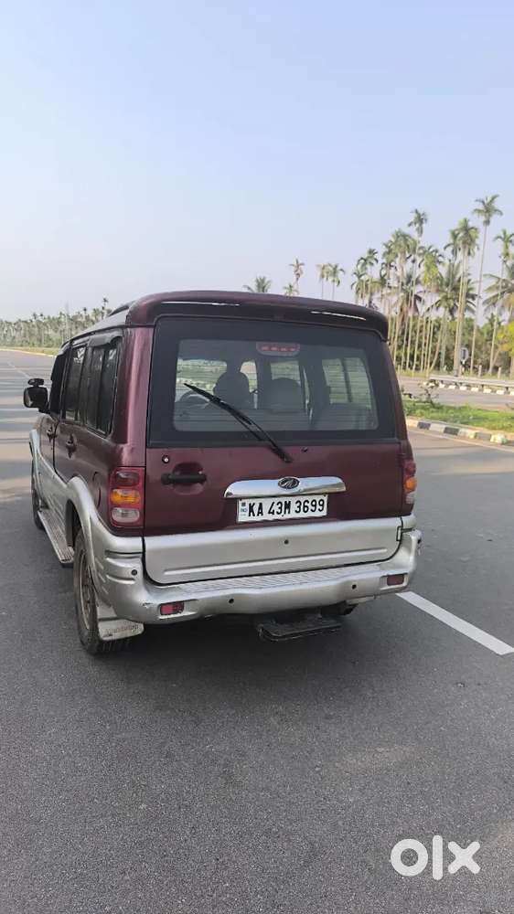 Mahindra Scorpio Classic 2005