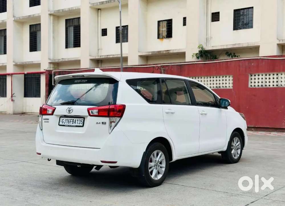 Crysta 2.4 Gx 8 Seater 2019