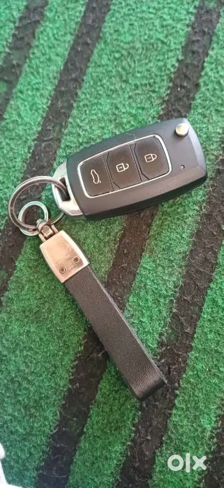  Car Available For Sale 

Power Windows ✅
Power Steering ✅

Intere