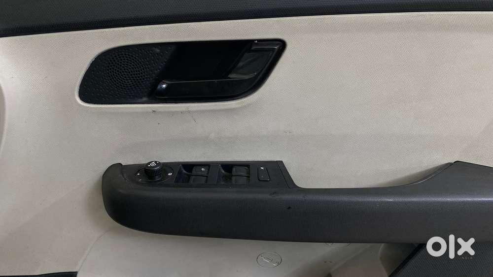 Tata Altroz Xm Plus Petrol, 2023, Petrol